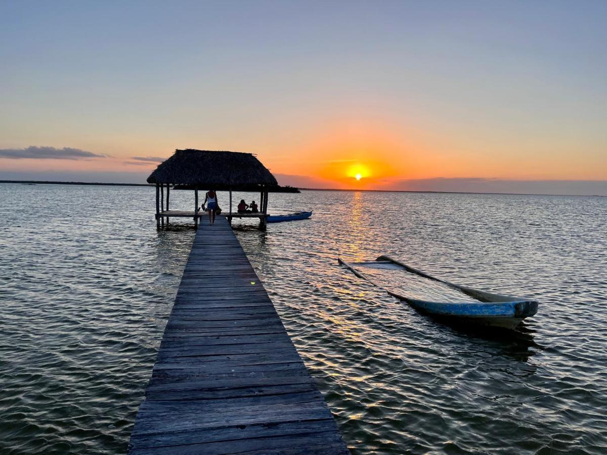 Dos Mares Barefoot Hotel เอลกูโย ภายนอก รูปภาพ